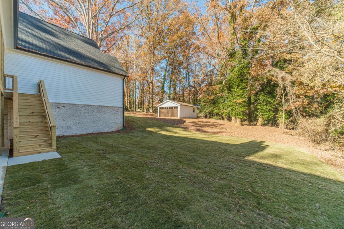 327 Pine Circle Monroe GA 30655