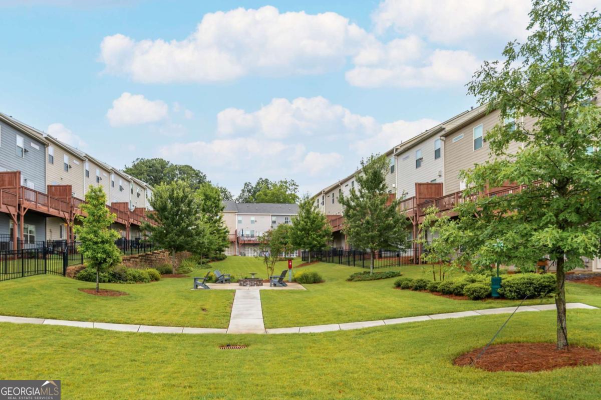 1391 Live Oak Lane Atlanta GA 30319