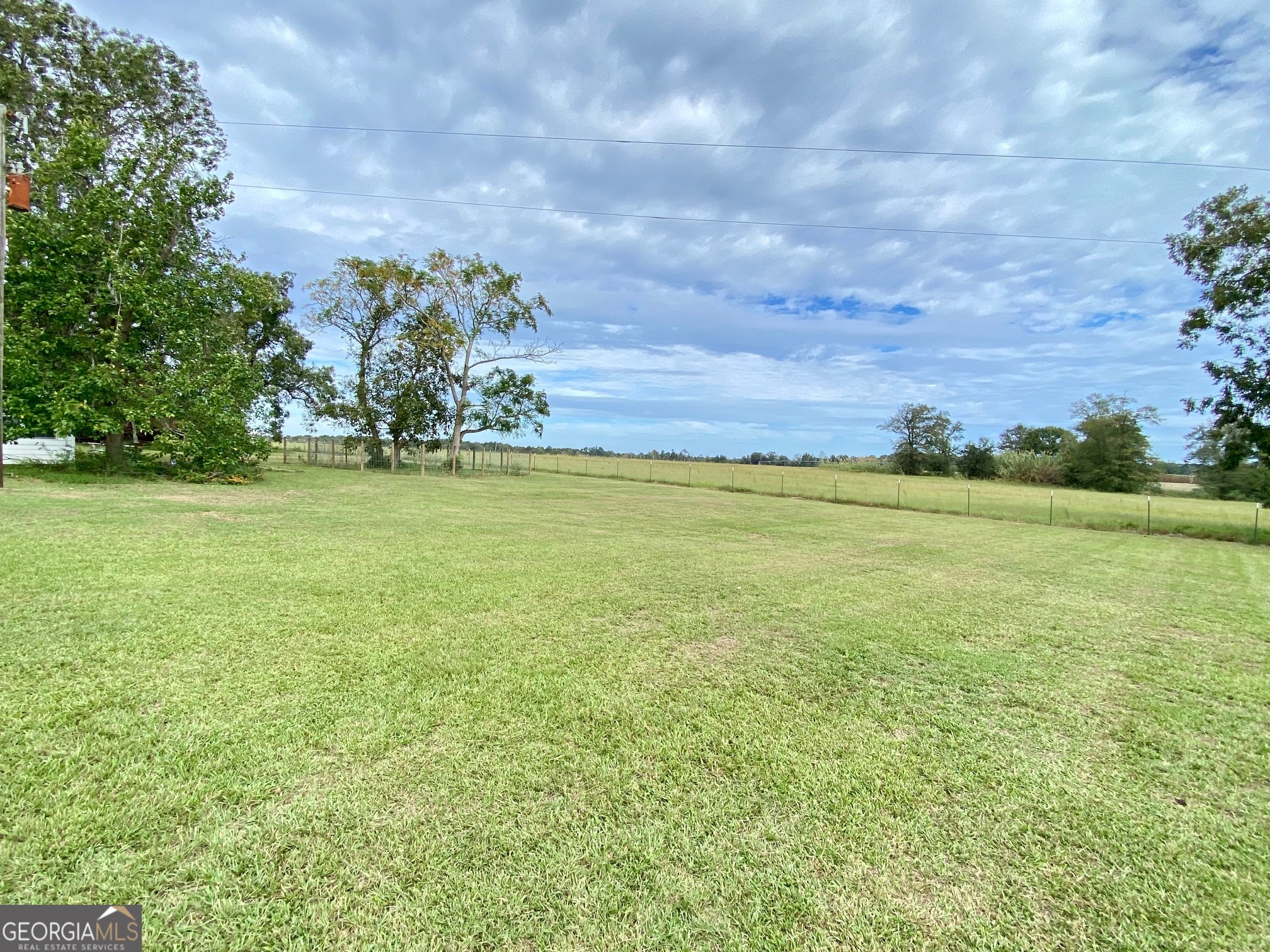 1088 Tippettville Road Pineview GA 31071