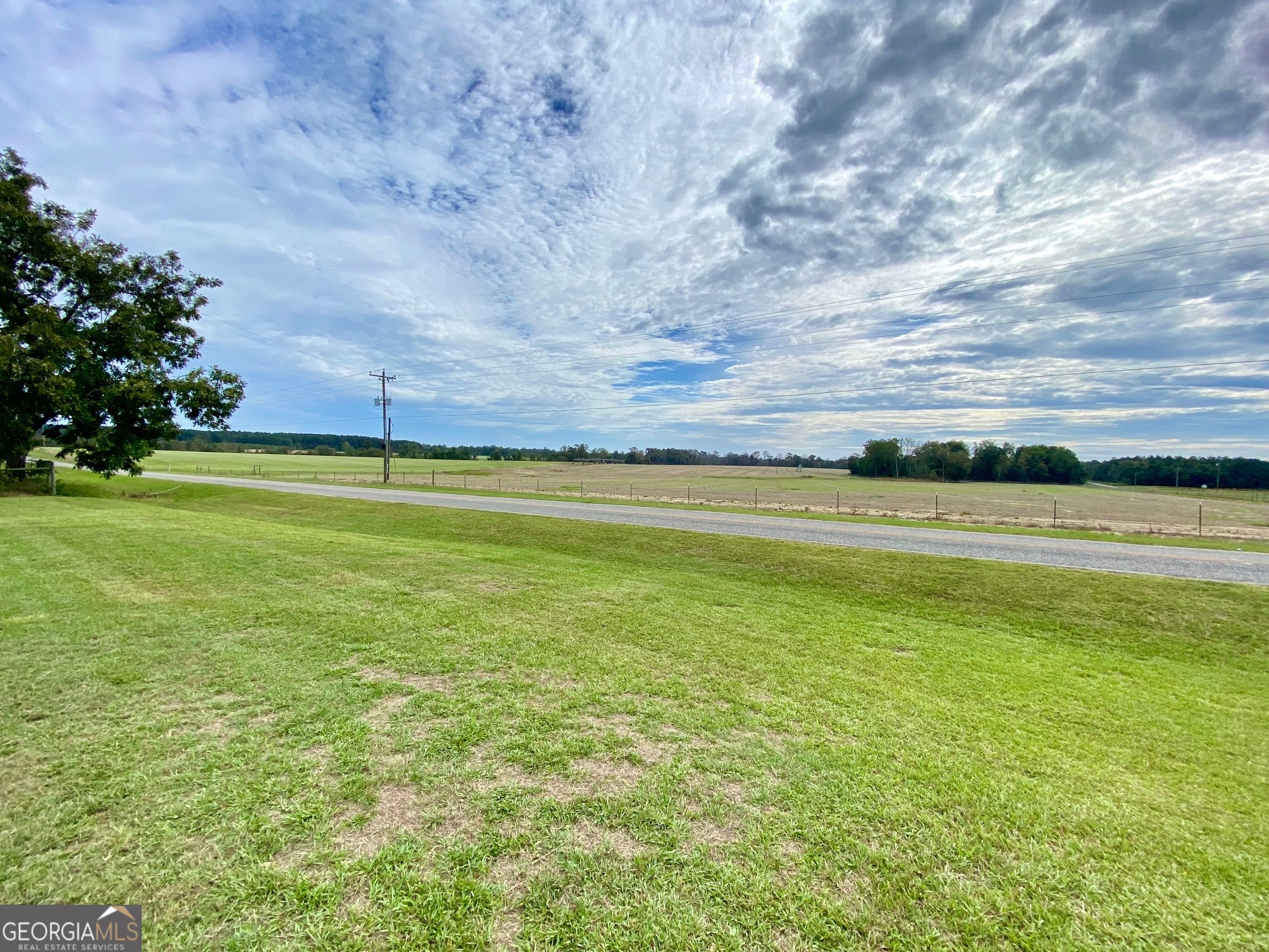 1088 Tippettville Road Pineview GA 31071