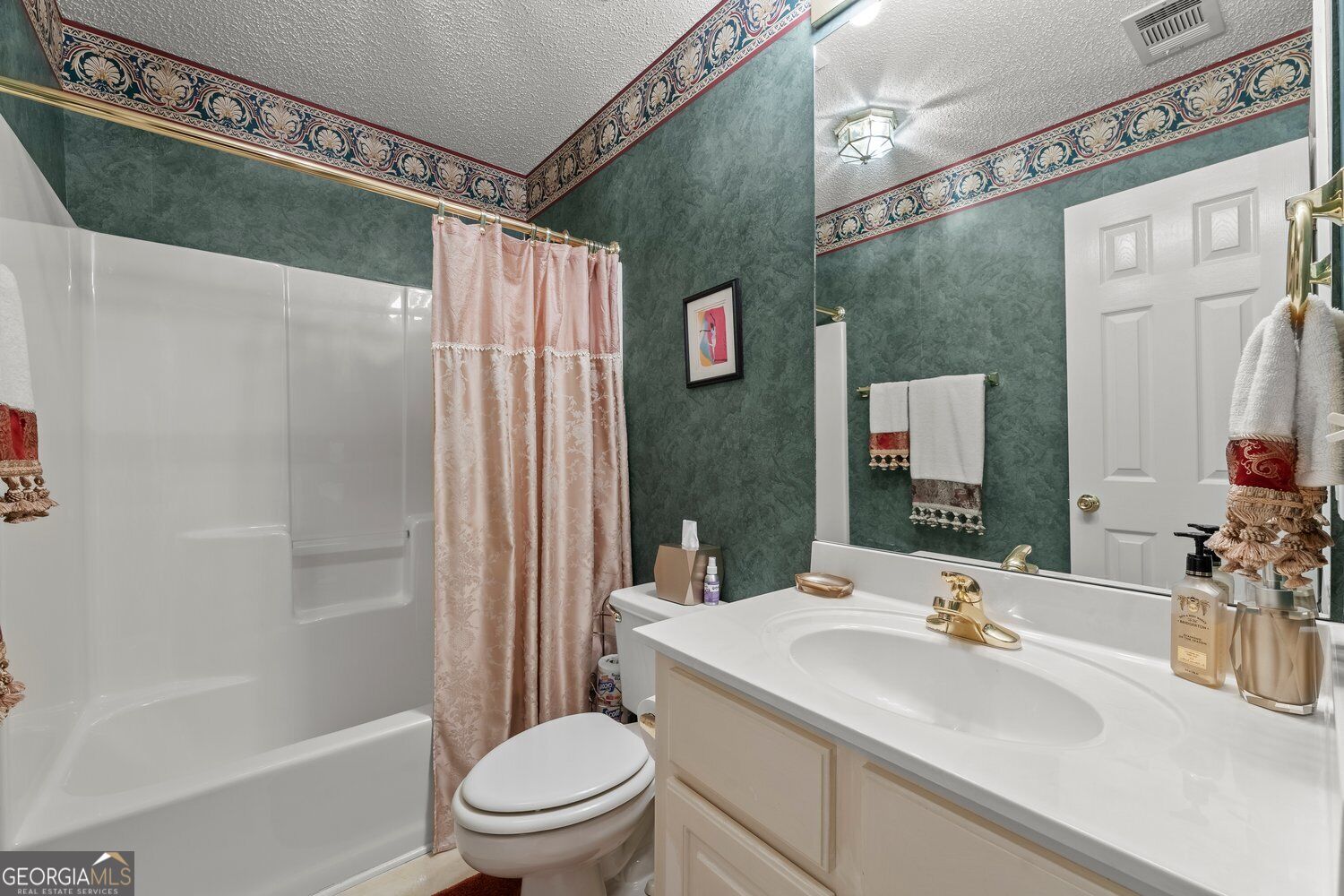 175 Waters Edge Drive Lizella GA 31052