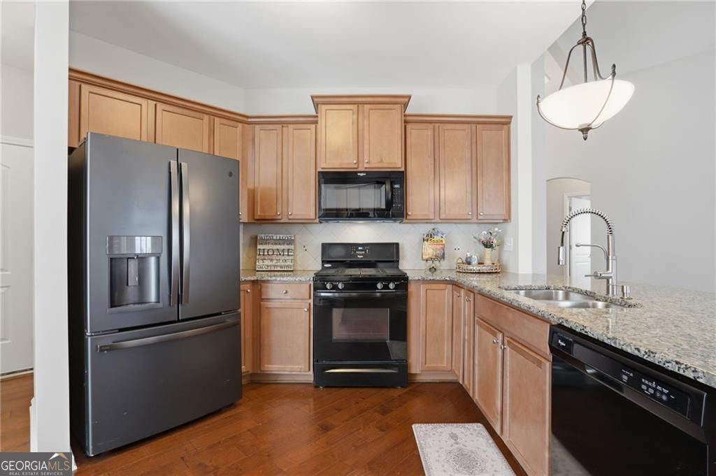 152 Heritage Pointe Woodstock GA 30189