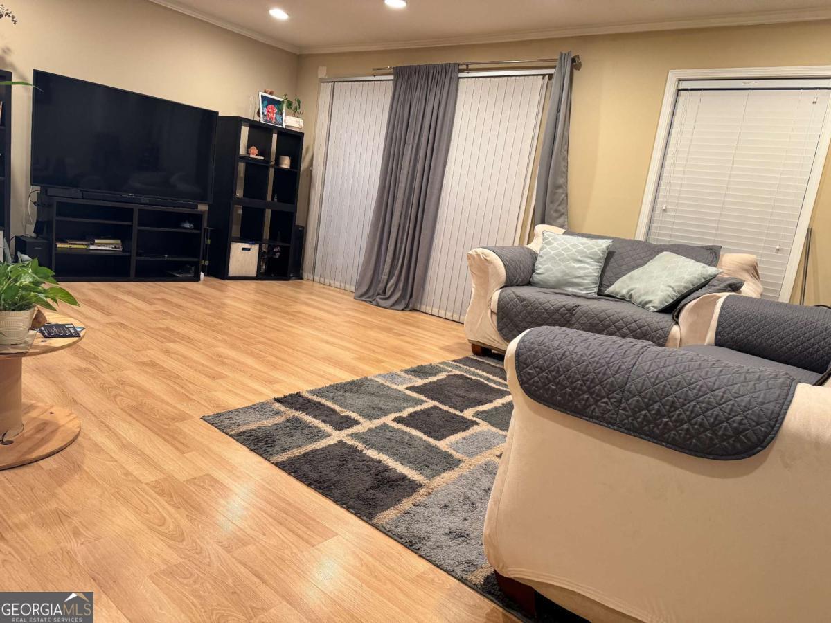 6851 Roswell Road Sandy Springs GA 30328
