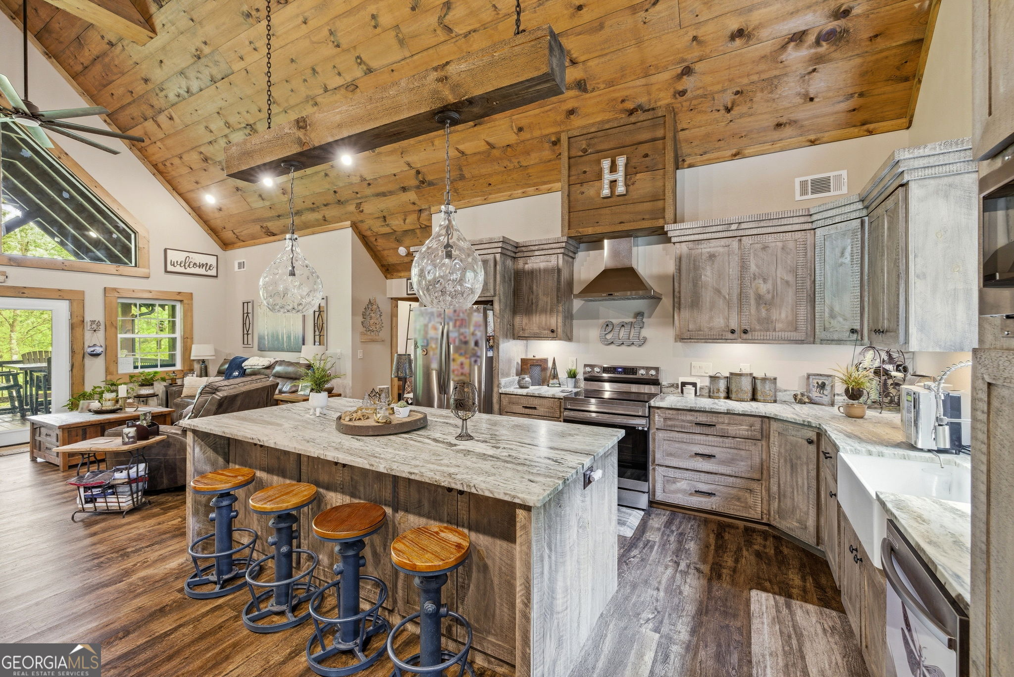 137 Thornwood Lane Ellijay GA 30540