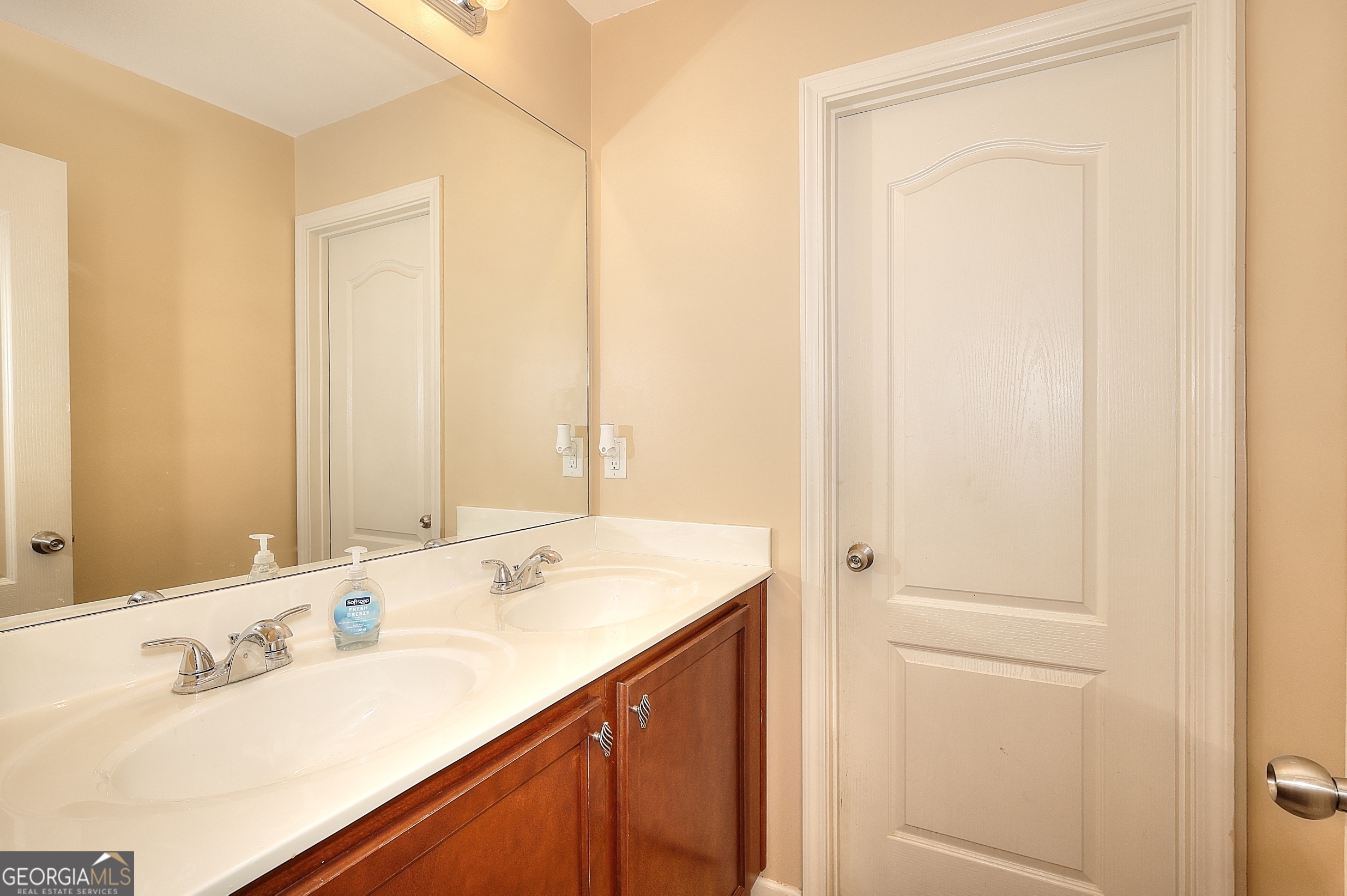 1398 Scenic Pines Drive Lawrenceville GA 30044
