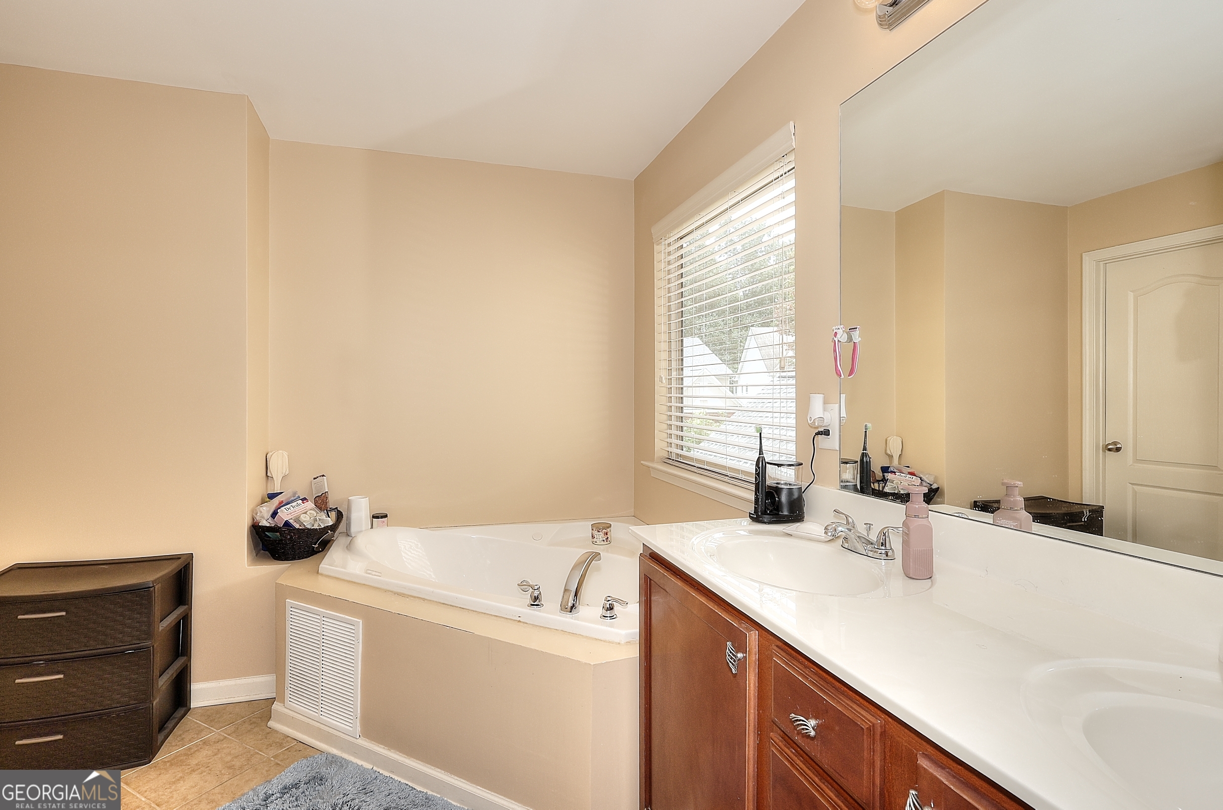 1398 Scenic Pines Drive Lawrenceville GA 30044