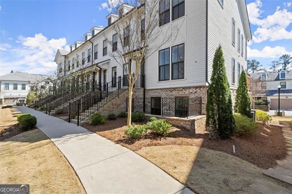 209 Phillips Lane Alpharetta GA 30009