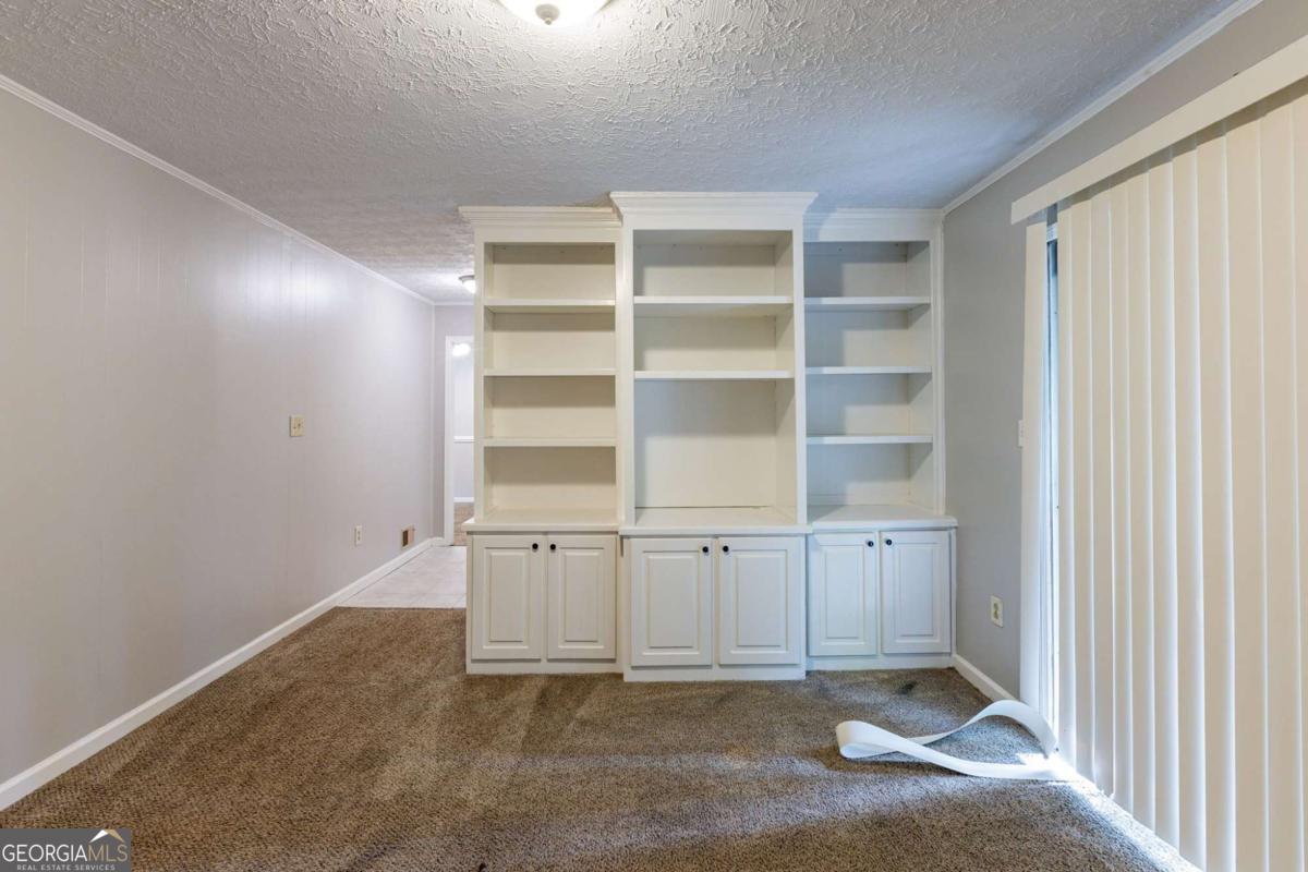 1105 Buckhurst Drive Atlanta GA 30349