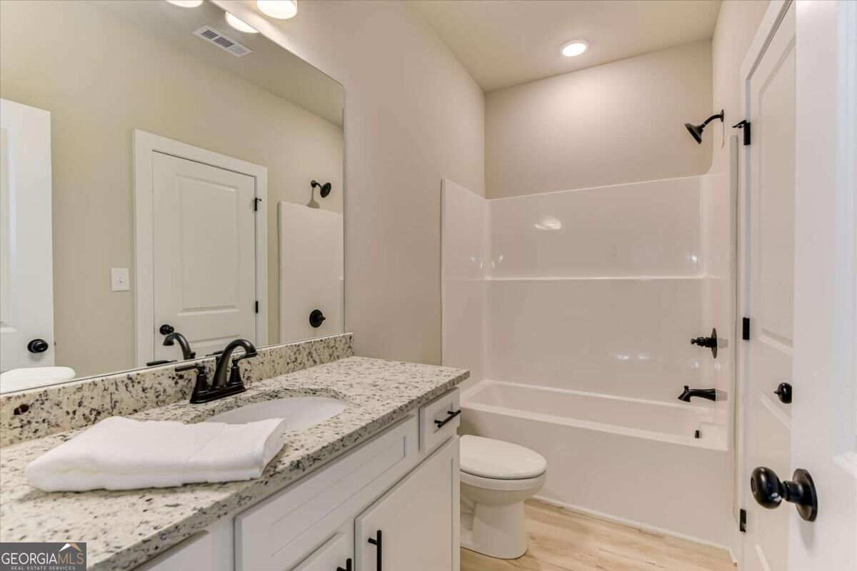 1165 Watersedge Cove Tignall GA 30668