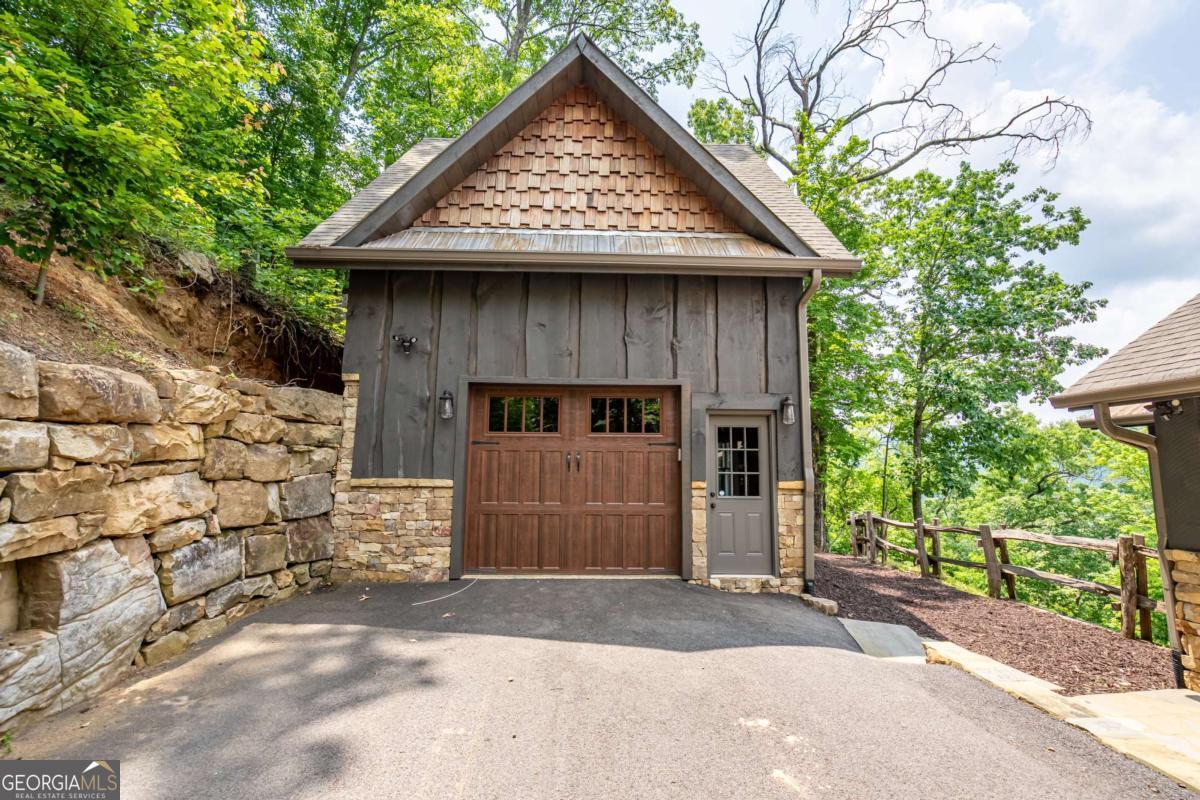 670 Brittney Drive Blue Ridge GA 30513