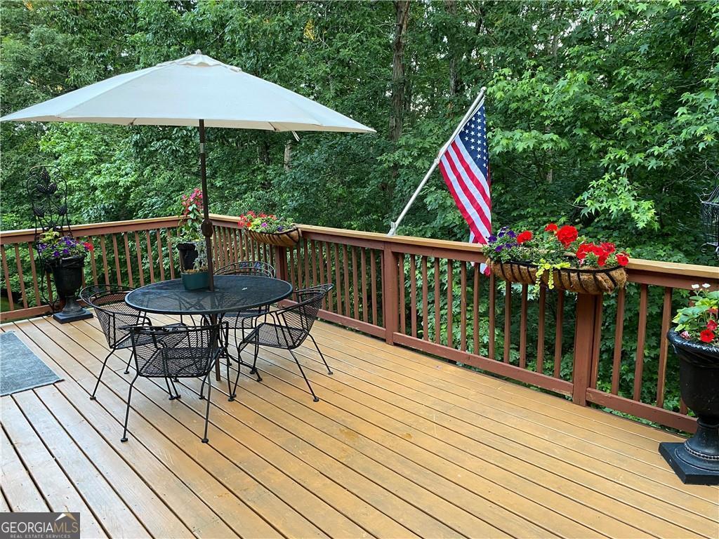 2075 Pine Tree Drive Buford GA 30518