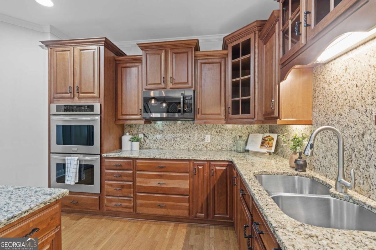 1028 Towne Lake Hills E Woodstock GA 30189