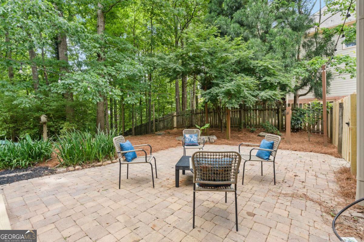 1028 Towne Lake Hills E Woodstock GA 30189