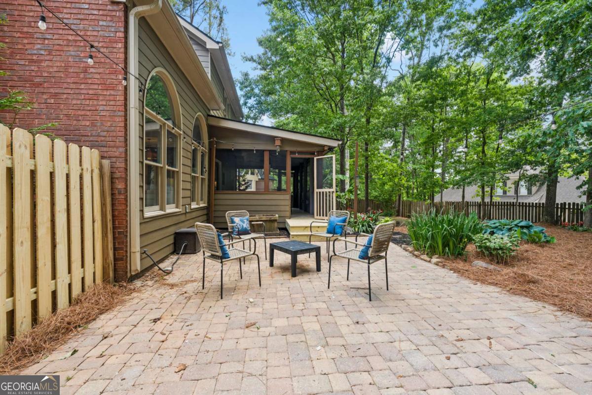 1028 Towne Lake Hills E Woodstock GA 30189