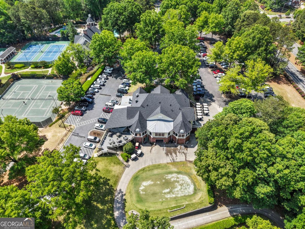 1028 Towne Lake Hills E Woodstock GA 30189