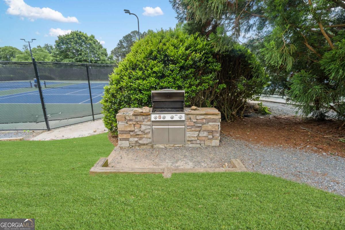 1028 Towne Lake Hills E Woodstock GA 30189