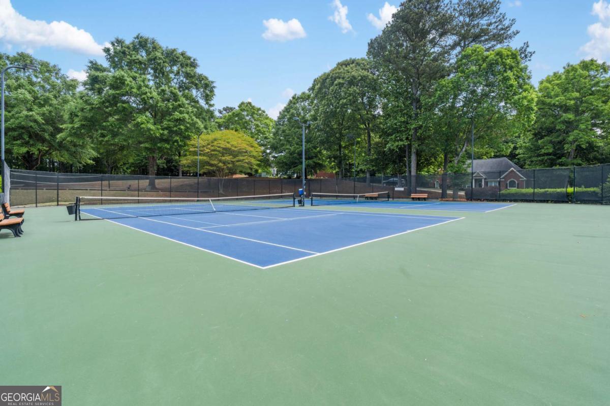 1028 Towne Lake Hills E Woodstock GA 30189