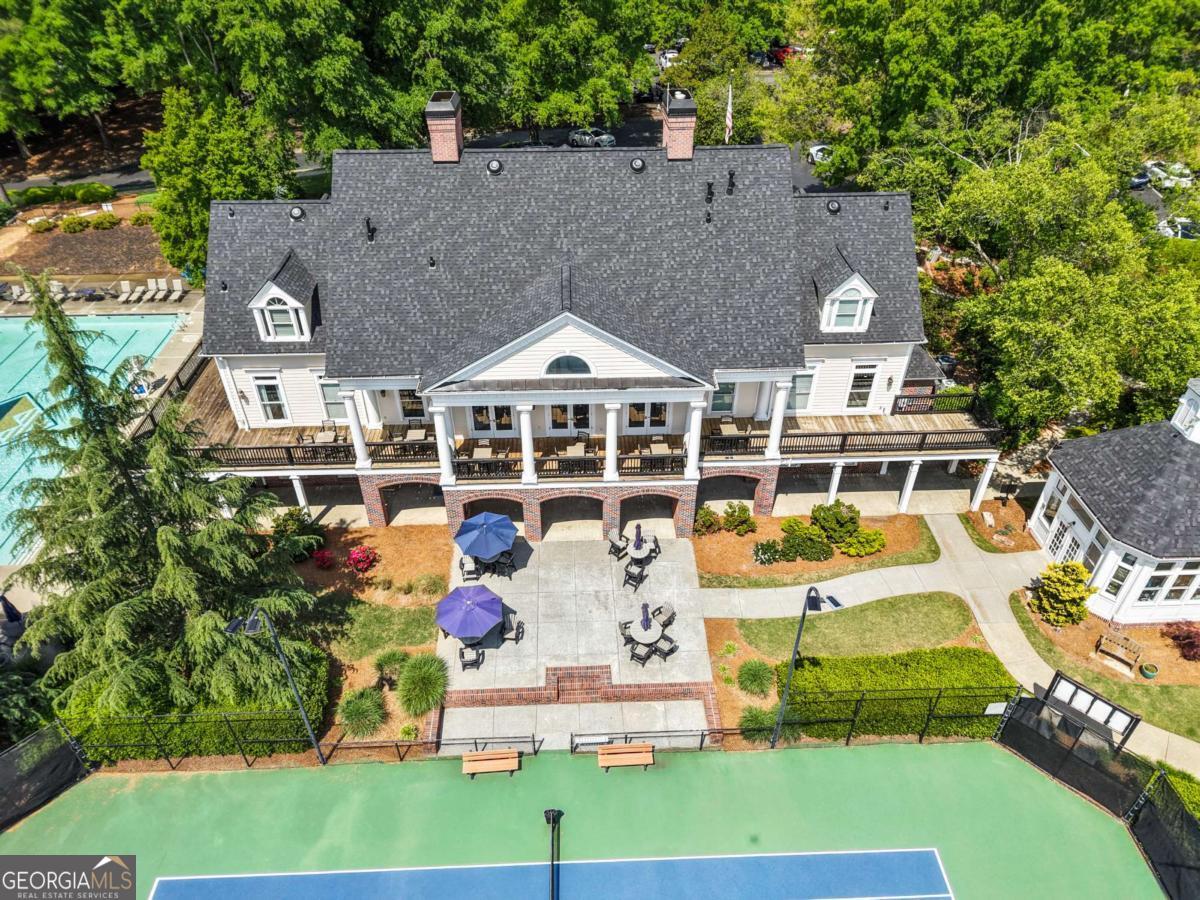 1028 Towne Lake Hills E Woodstock GA 30189