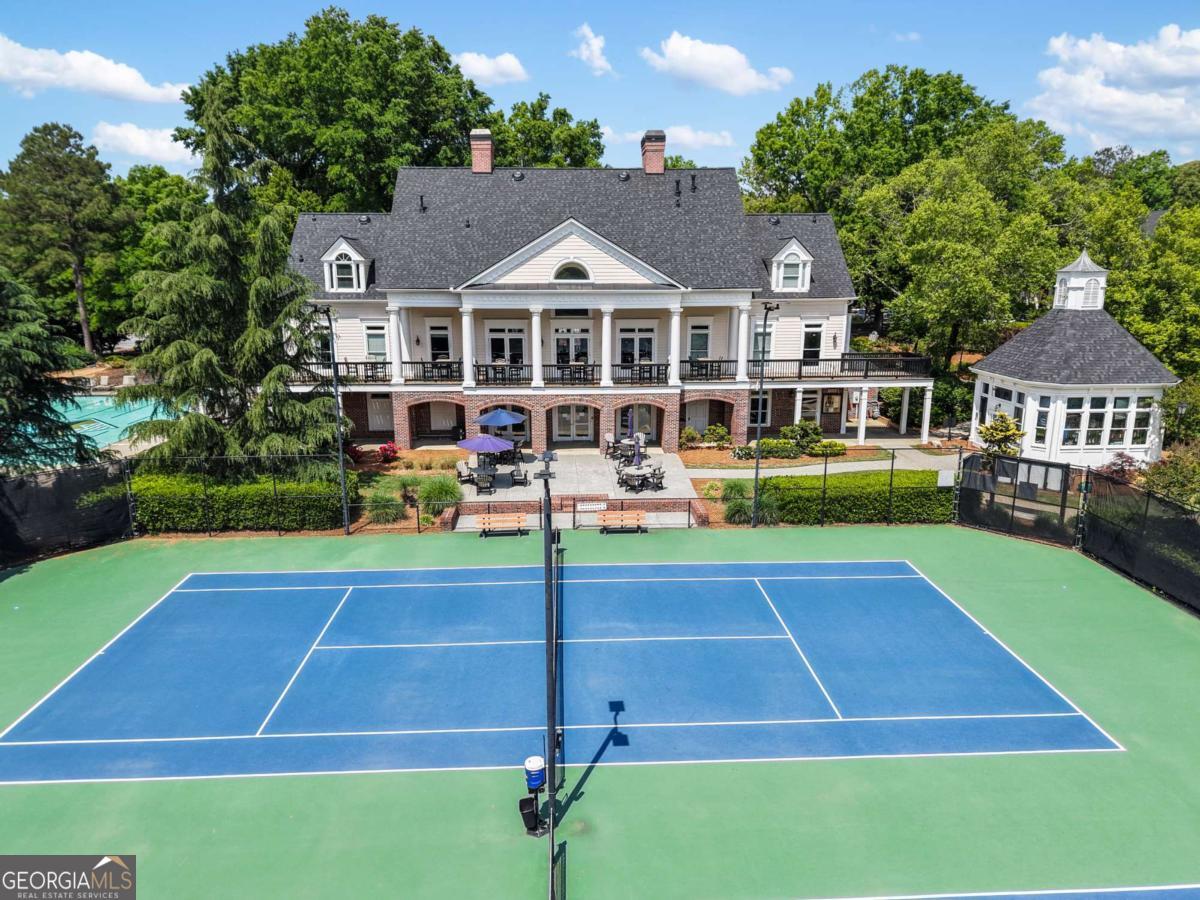 1028 Towne Lake Hills E Woodstock GA 30189