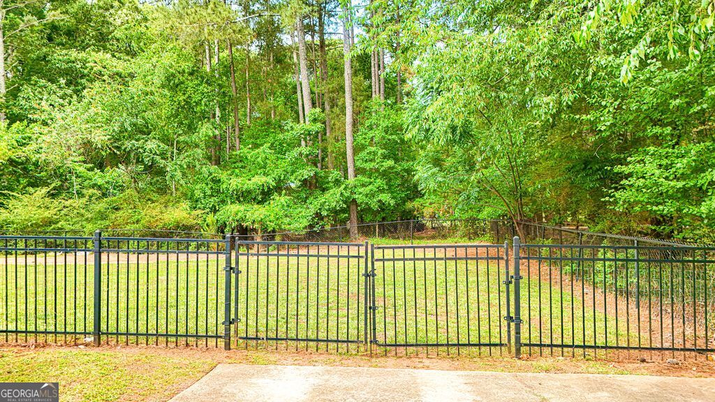 29 Eric Way Bogart GA 30622