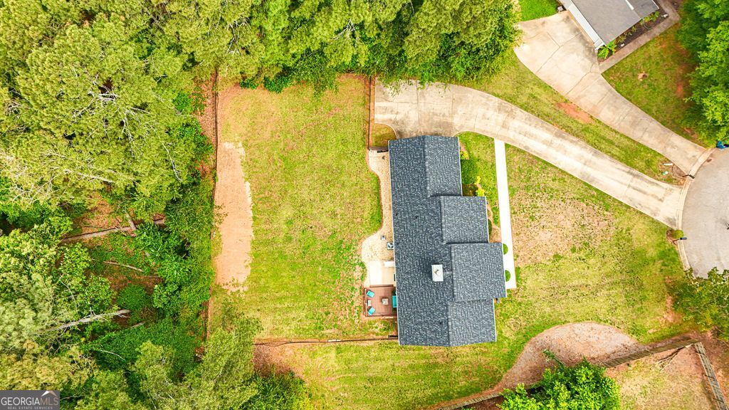 29 Eric Way Bogart GA 30622