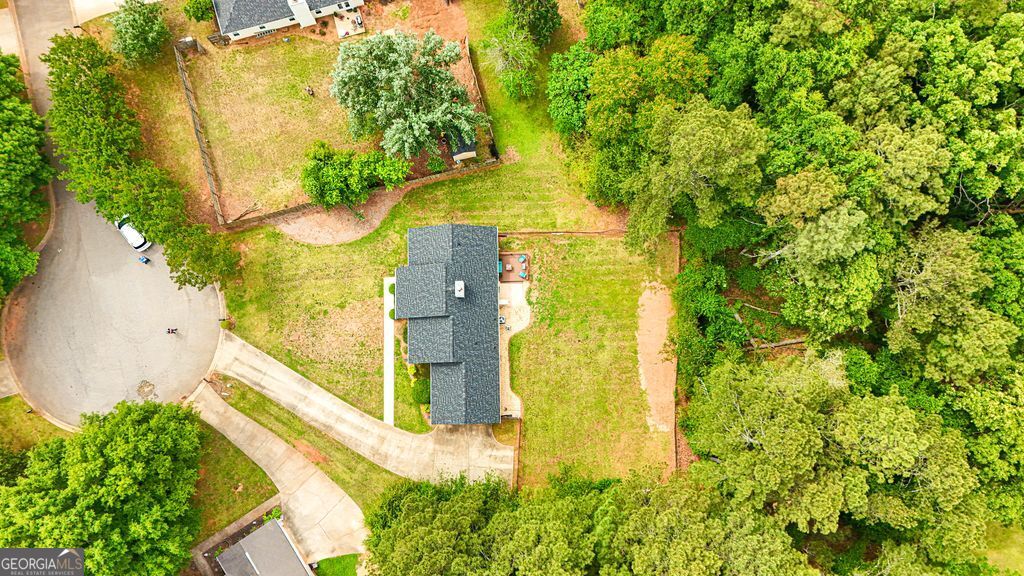 29 Eric Way Bogart GA 30622