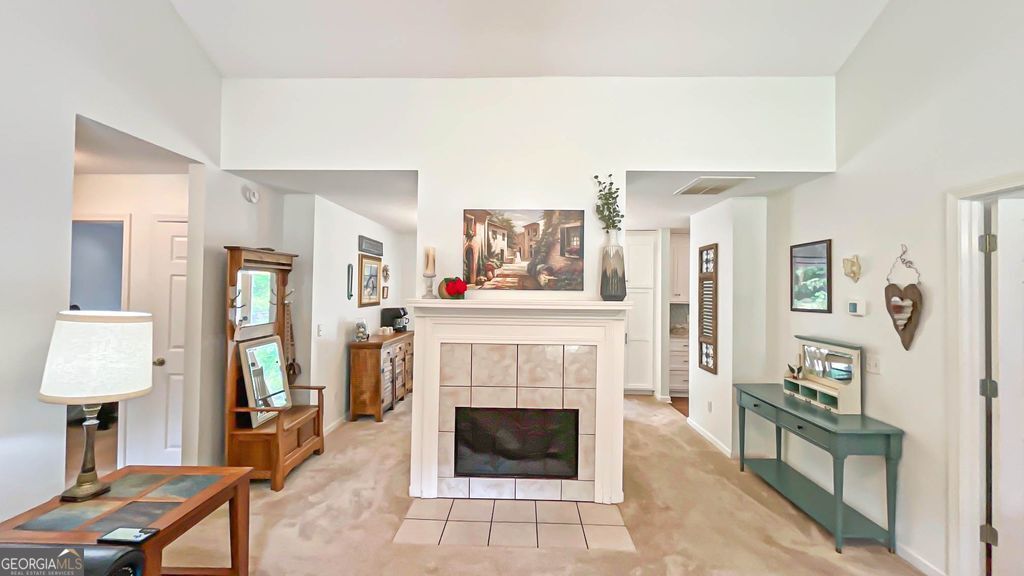 29 Eric Way Bogart GA 30622