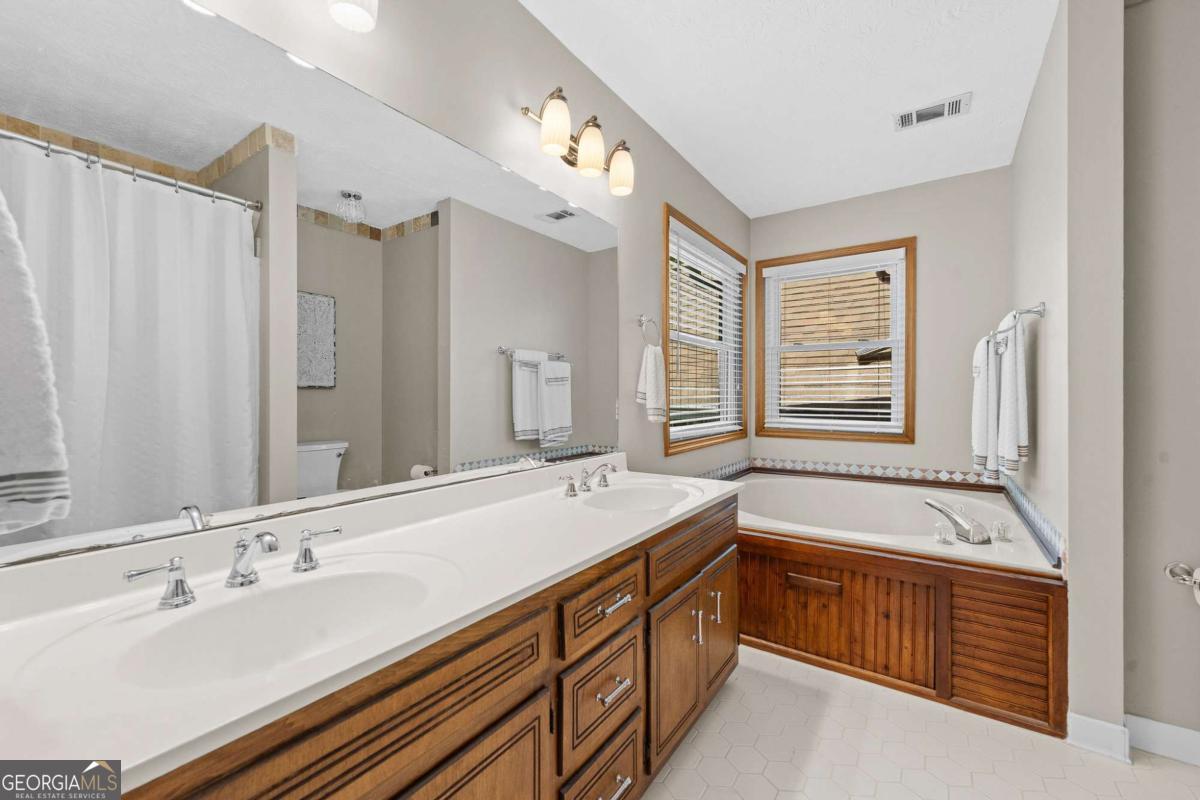 2974 Caldwell Circle Suwanee GA 30024
