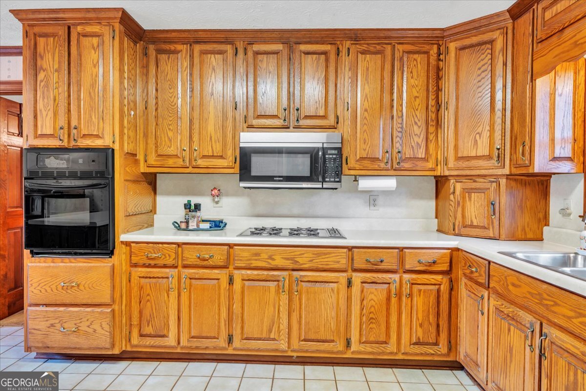5011 SE West Lake Drive Conyers GA 30094