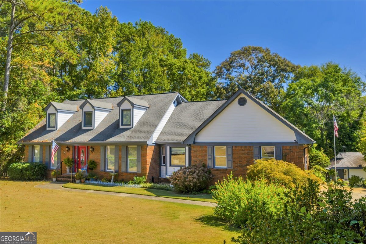 5011 SE West Lake Drive Conyers GA 30094