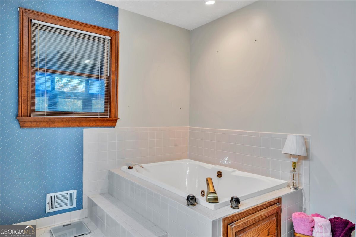 5011 SE West Lake Drive Conyers GA 30094