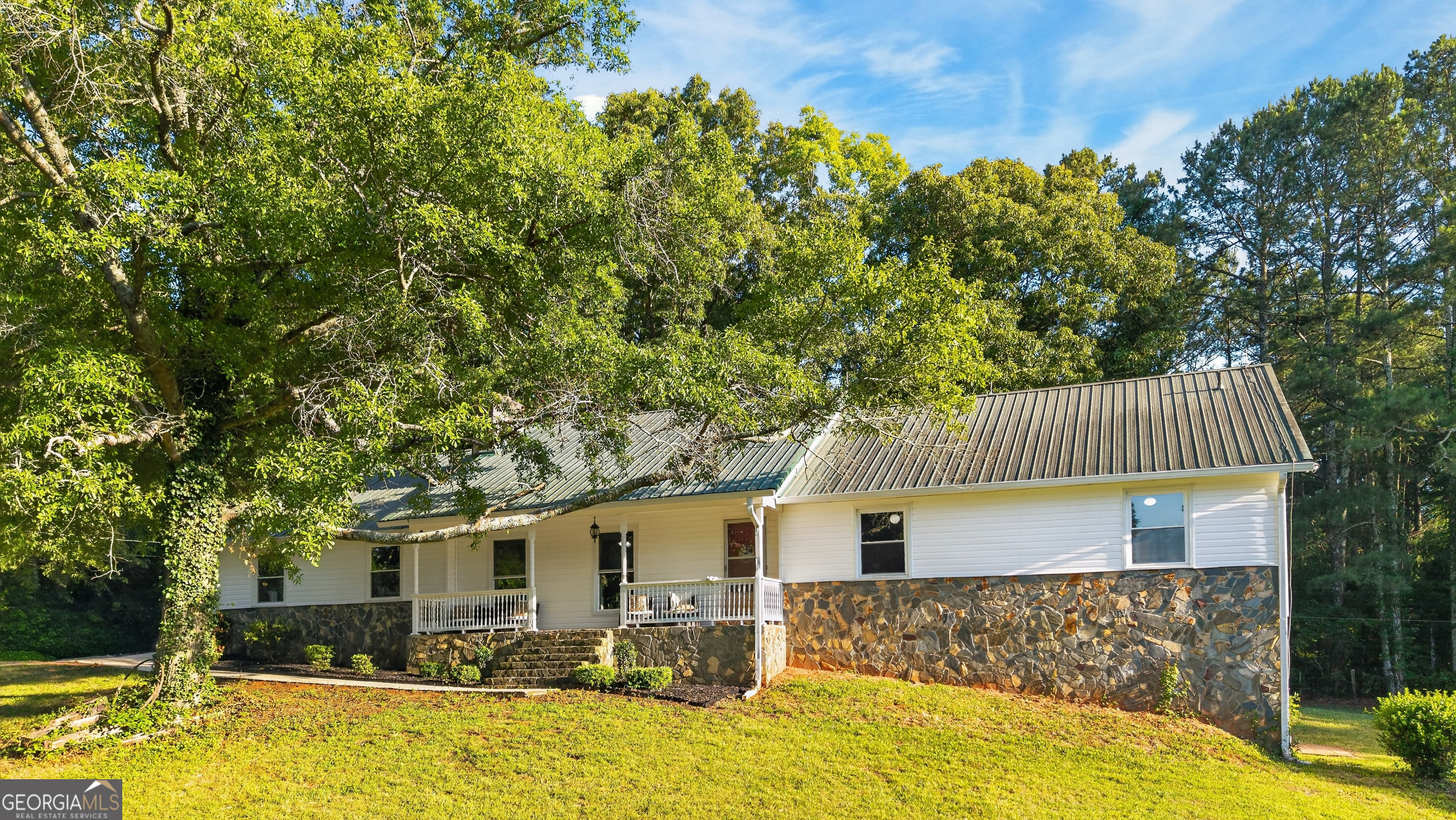 662 Highway 18 W Barnesville GA 30204