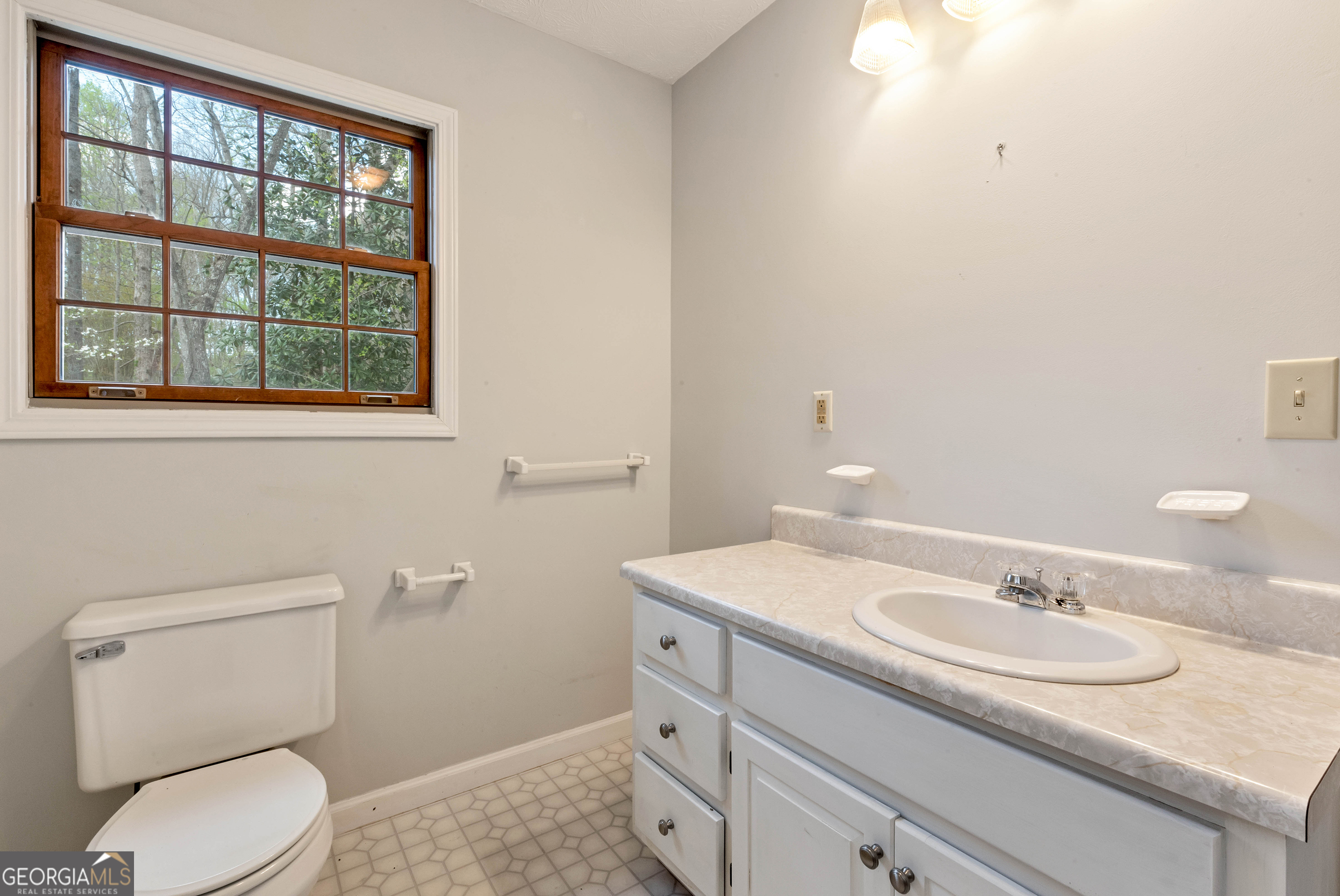 2640 Ben T Huiet Highway Clarkesville GA 30523