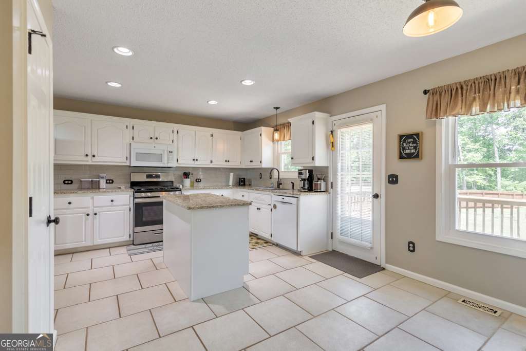 79 Riverstone Way Jasper GA 30143