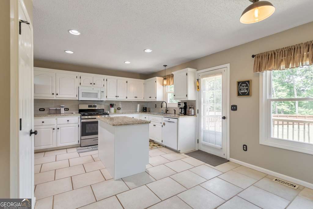 79 Riverstone Way Jasper GA 30143