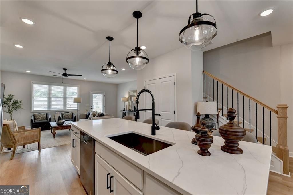1927 Audra Alley Kennesaw GA 30144