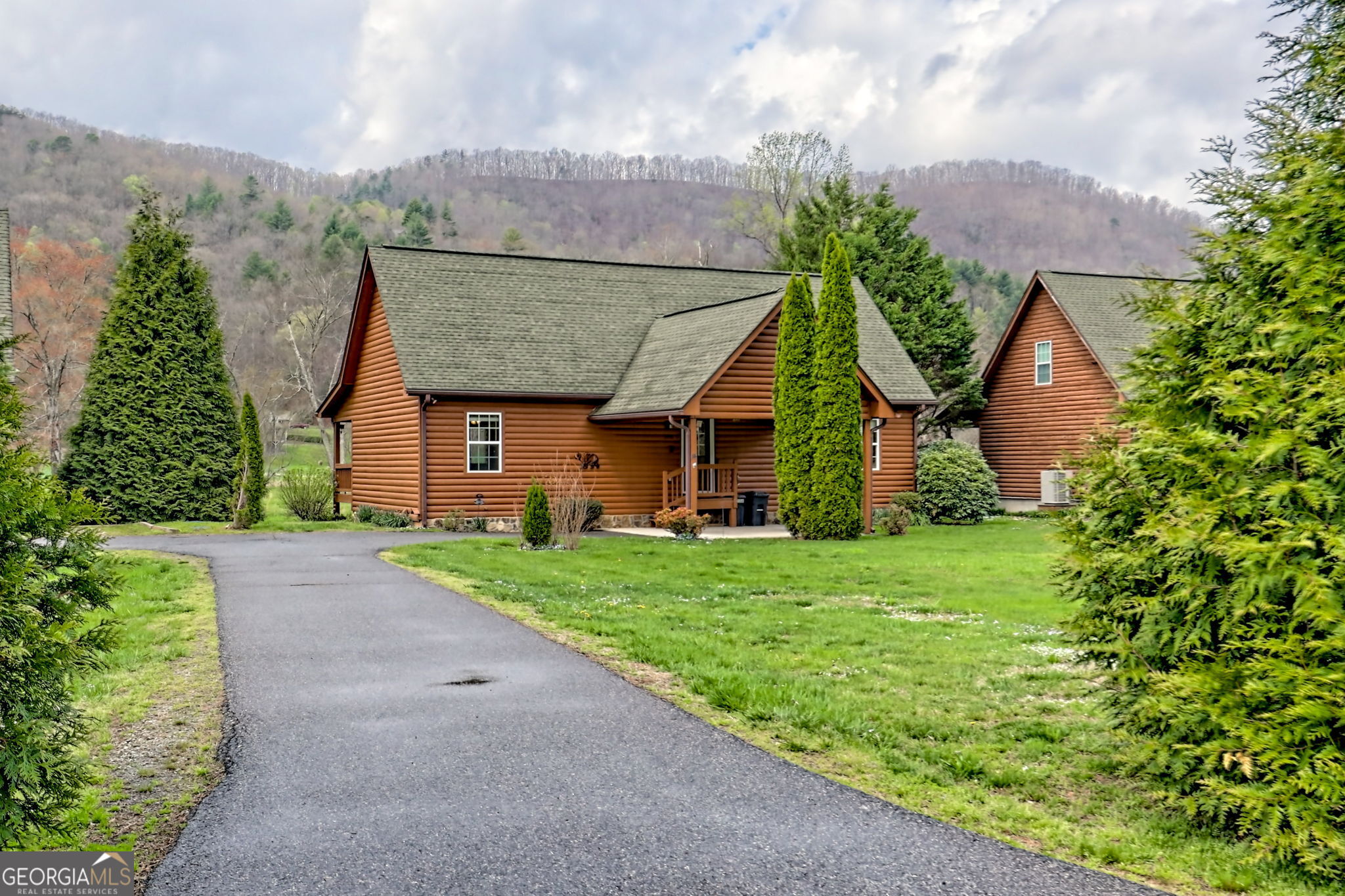 3556 Riverfront Lane Hiawassee GA 30546