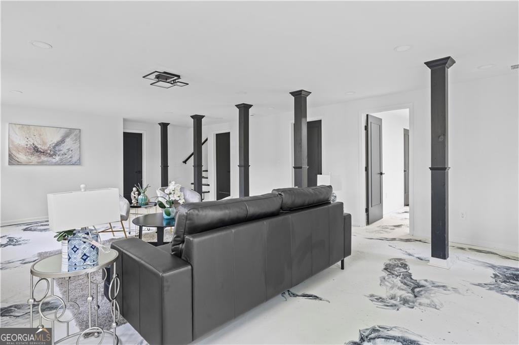 5253 Oxbow Road Stone Mountain GA 30087
