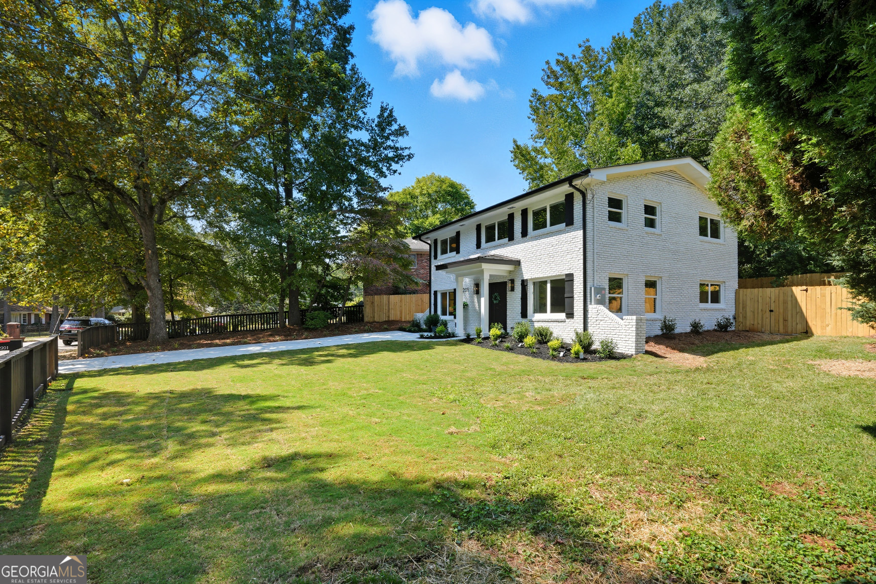 2201 Edgemore Drive Atlanta GA 30316