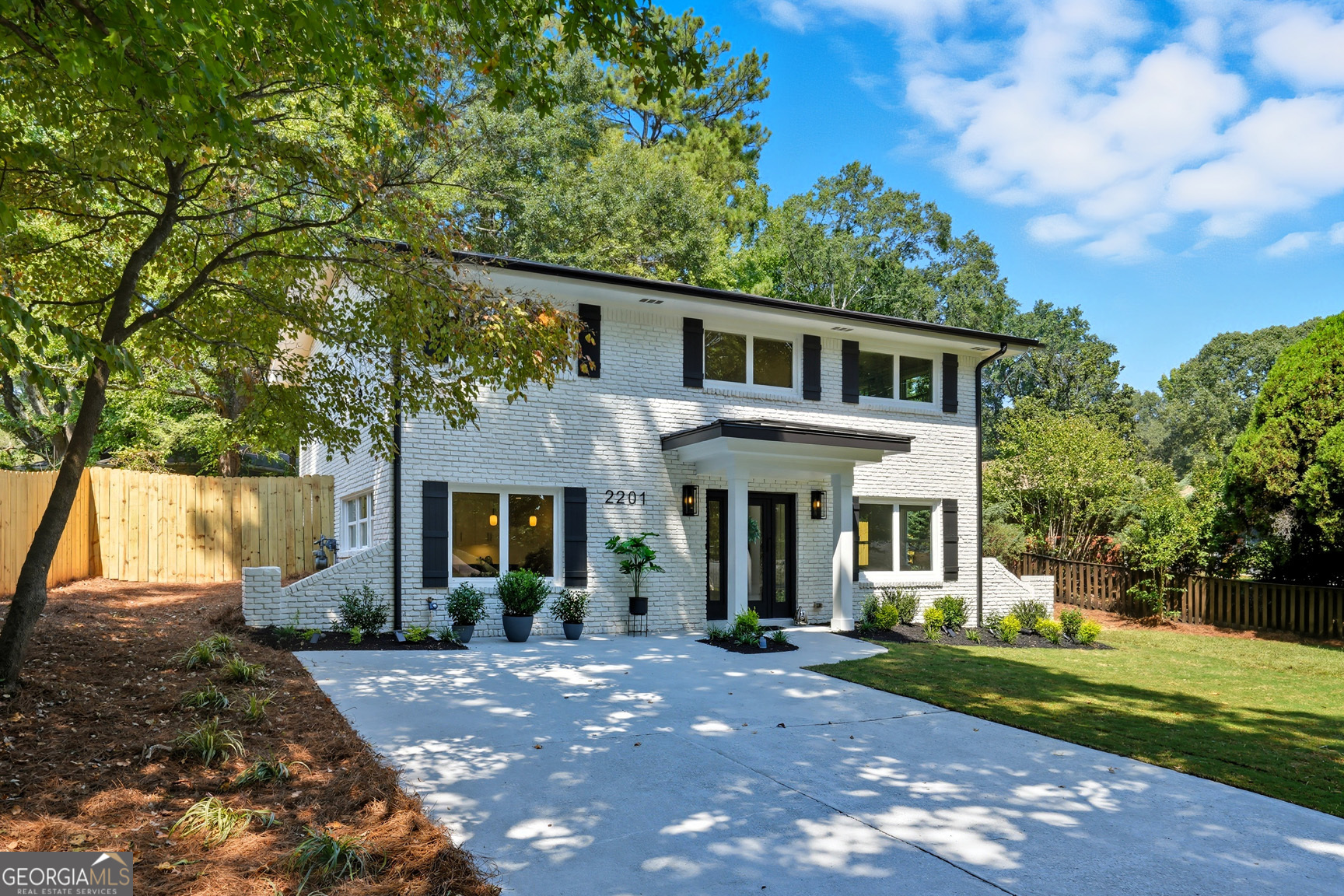2201 Edgemore Drive Atlanta GA 30316