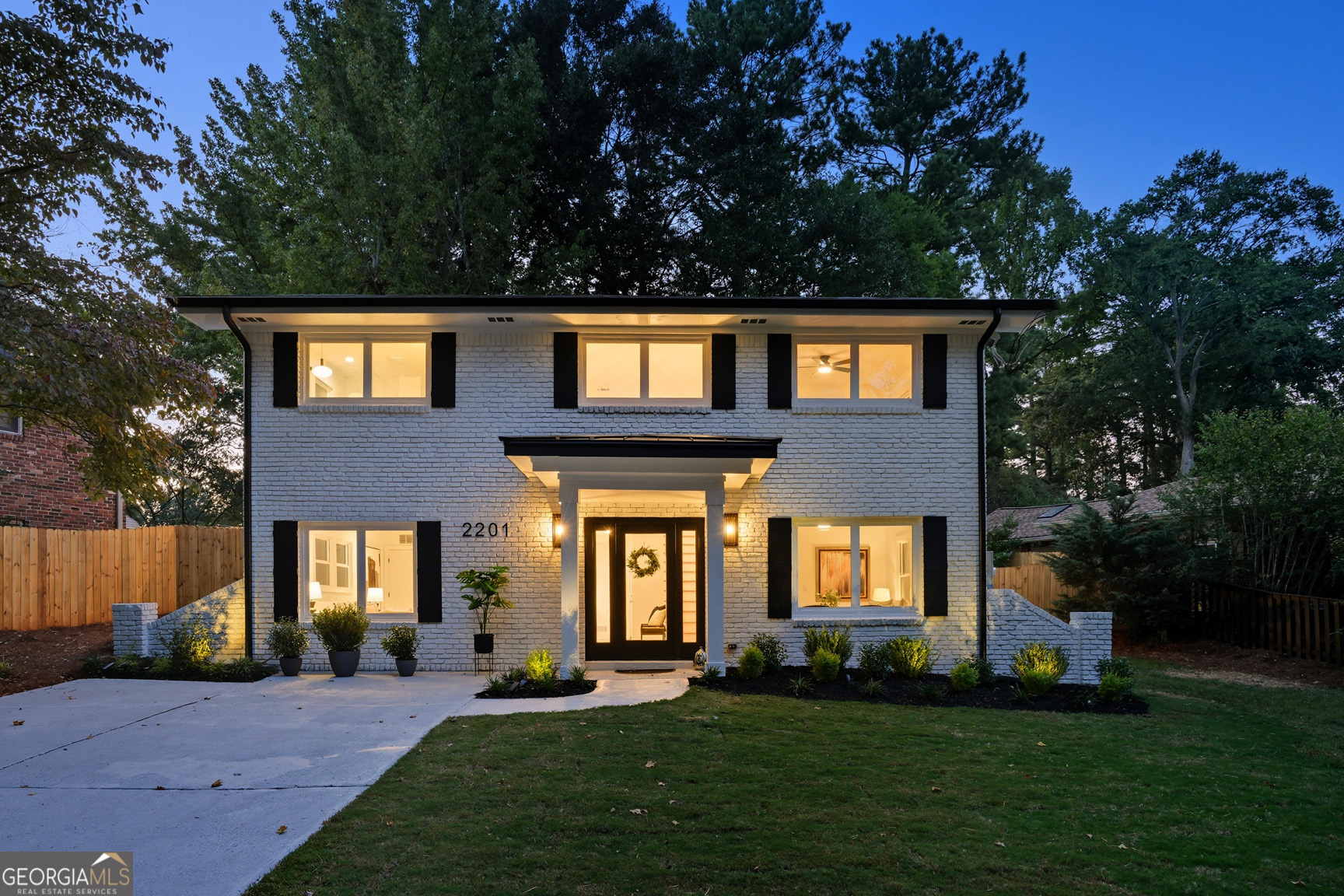 2201 Edgemore Drive Atlanta GA 30316