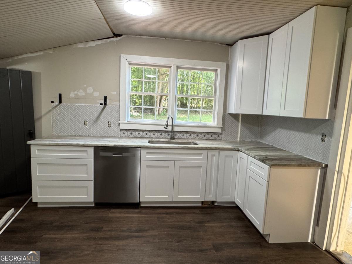734 Bowersville Road Carnesville GA 30521