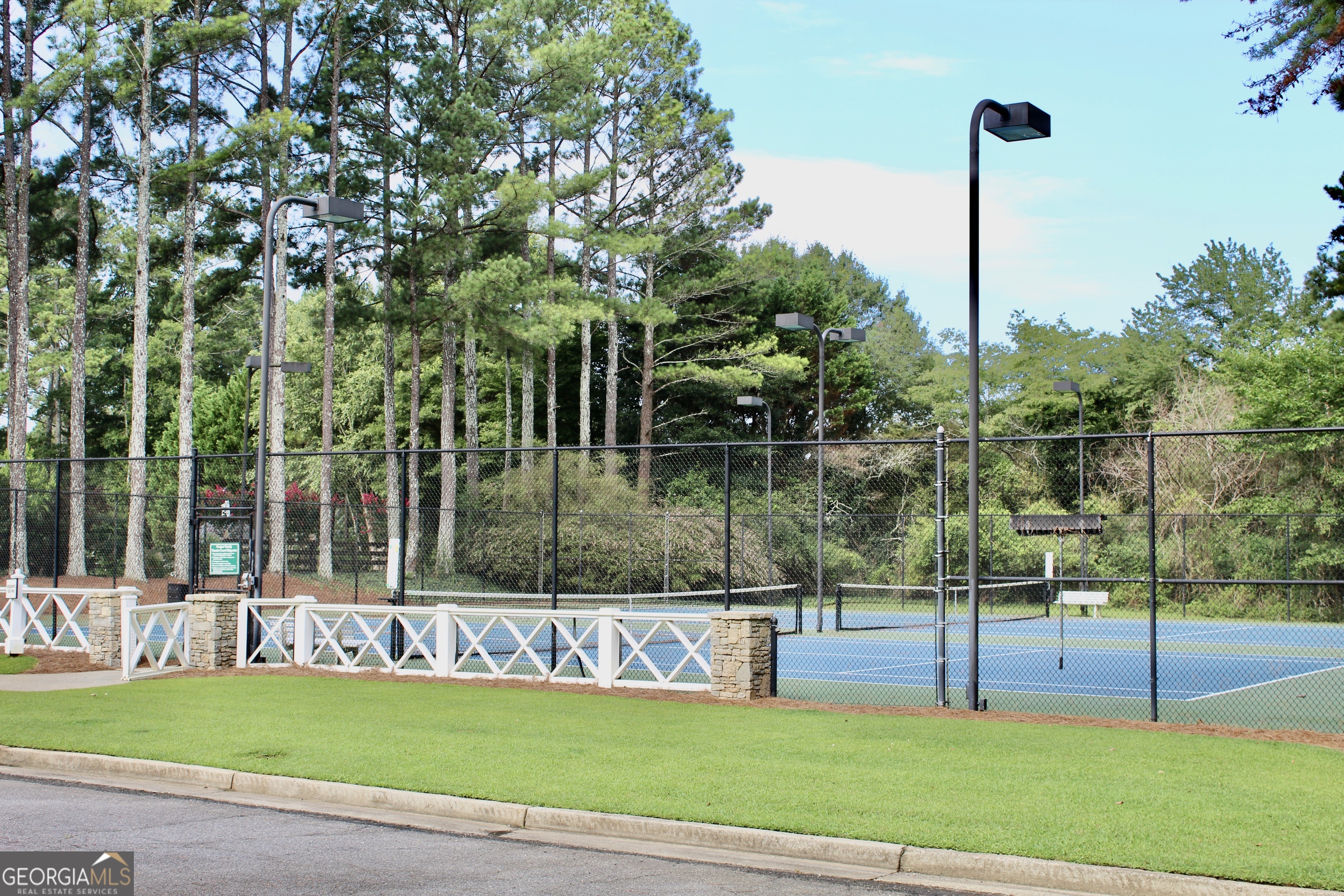 710 Cooper Sandy Cove Milton GA 30004