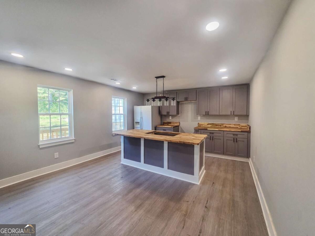 2292 Holly Springs Road Rockmart GA 30153