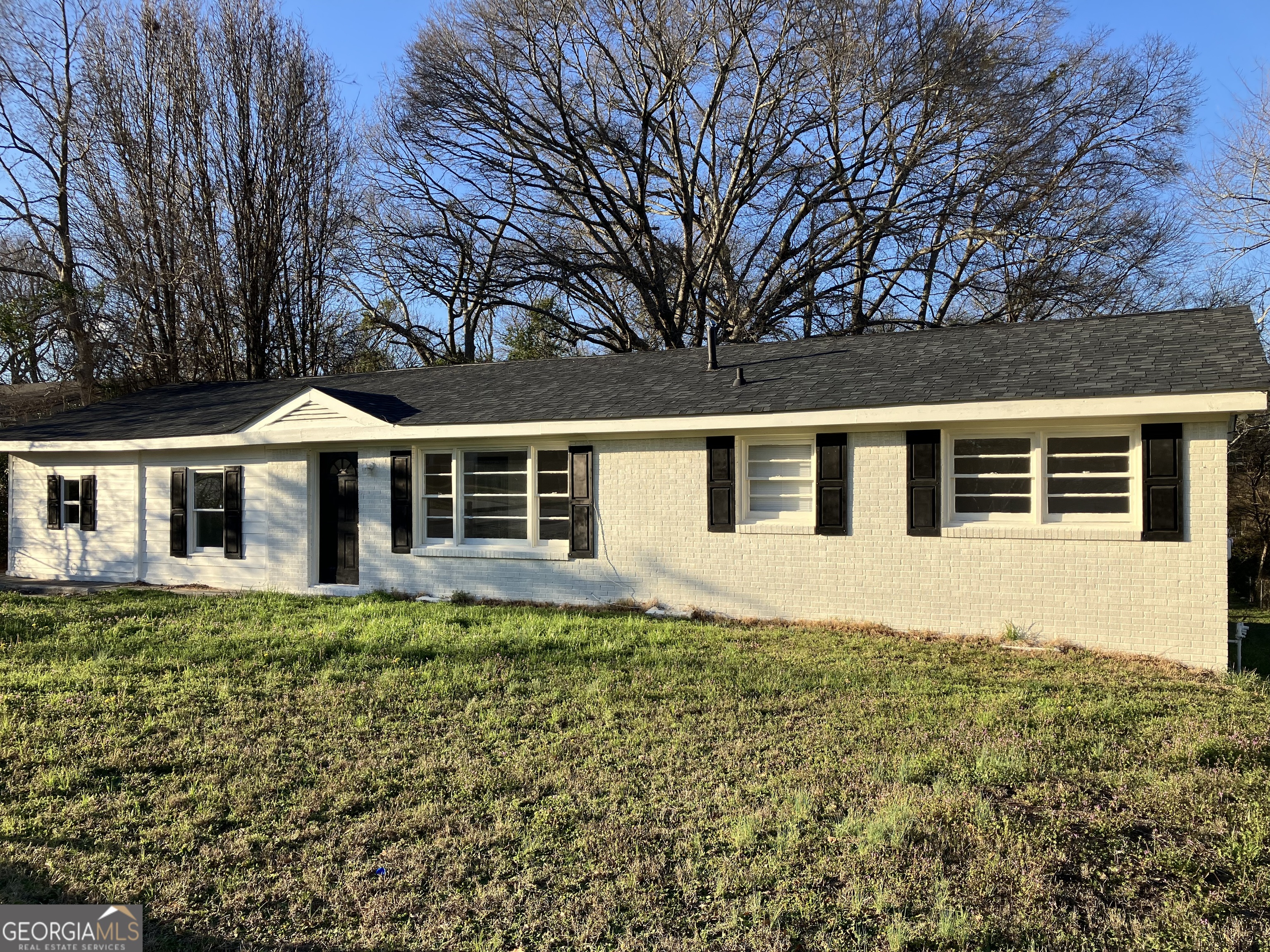 1037 Mountain View Road NW Conyers GA 30012