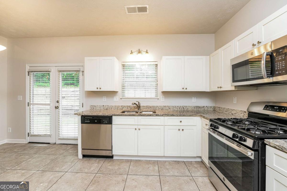 827 Shadow Lake Drive Lithonia GA 30058