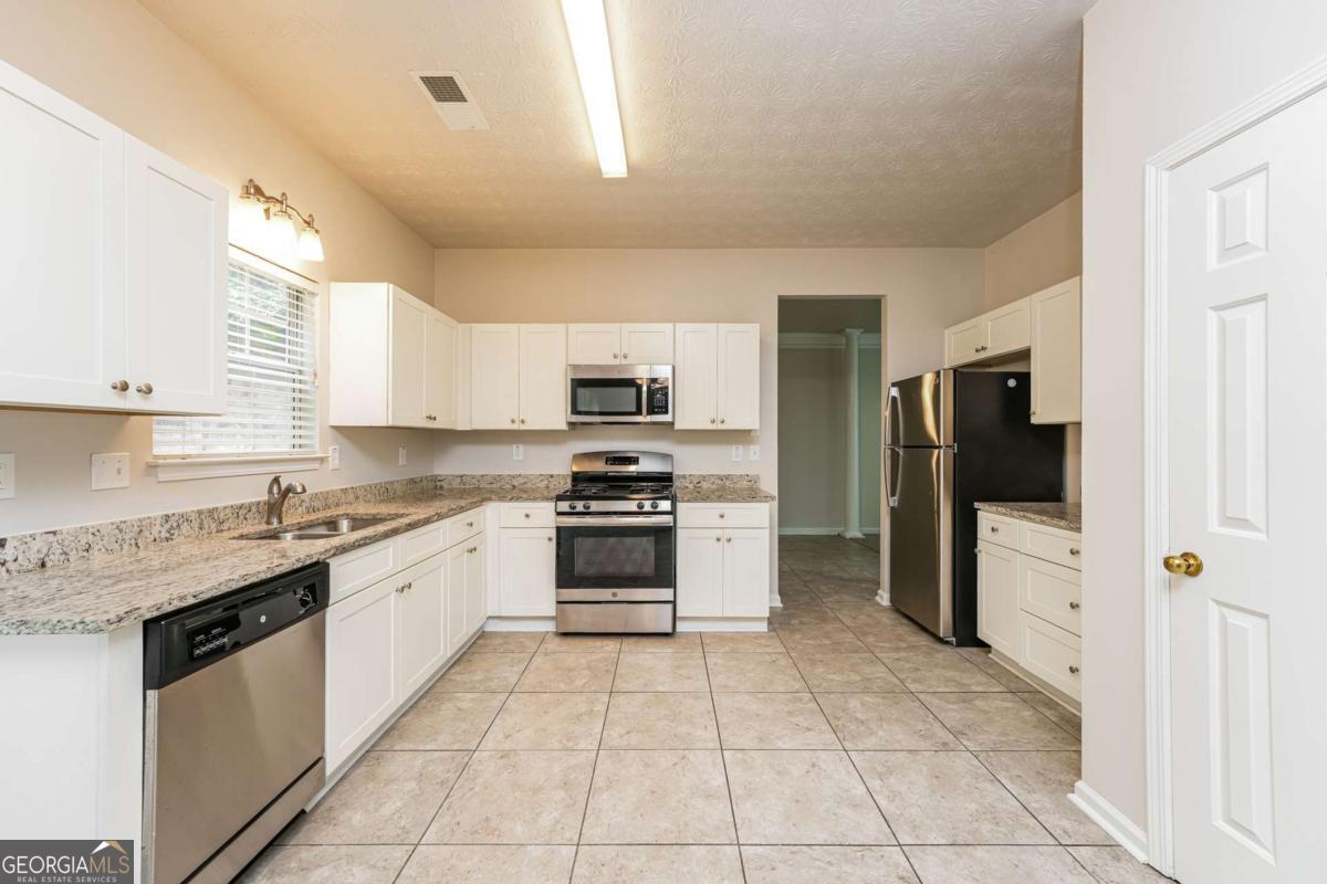 827 Shadow Lake Drive Lithonia GA 30058