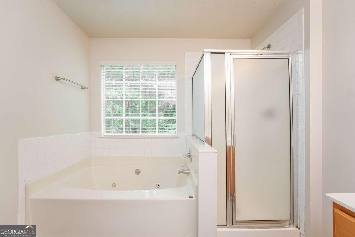 827 Shadow Lake Drive Lithonia GA 30058