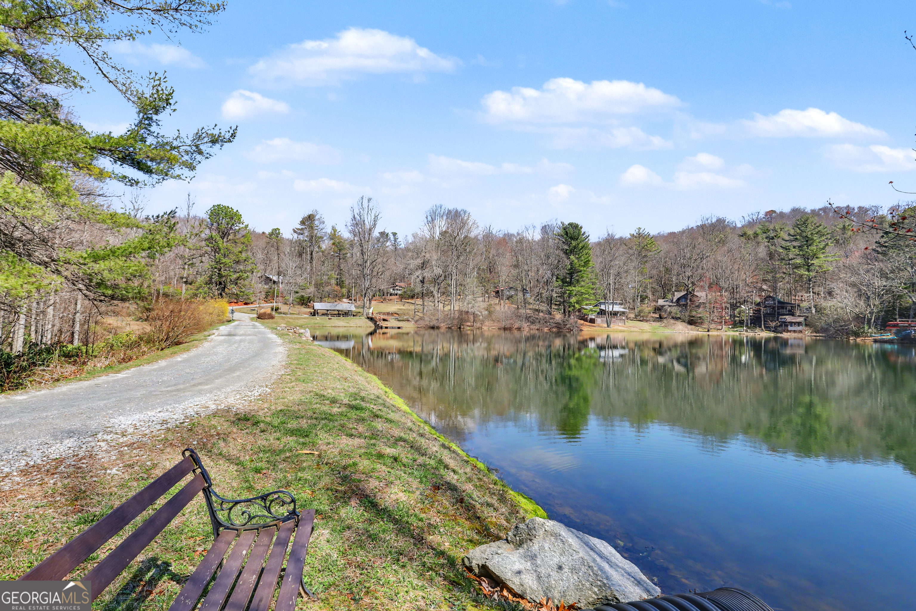559 Maple Leaf Drive Dillard GA 30537