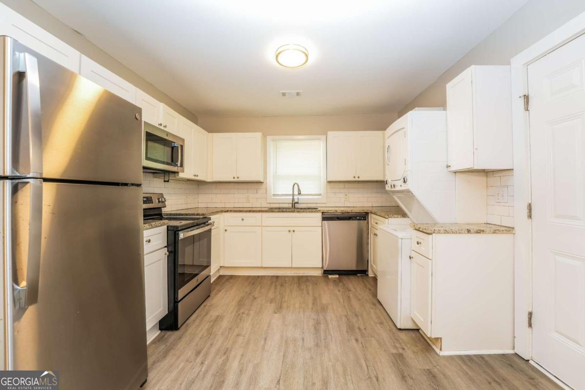 1174 Dolphin Drive SW Atlanta GA 30311